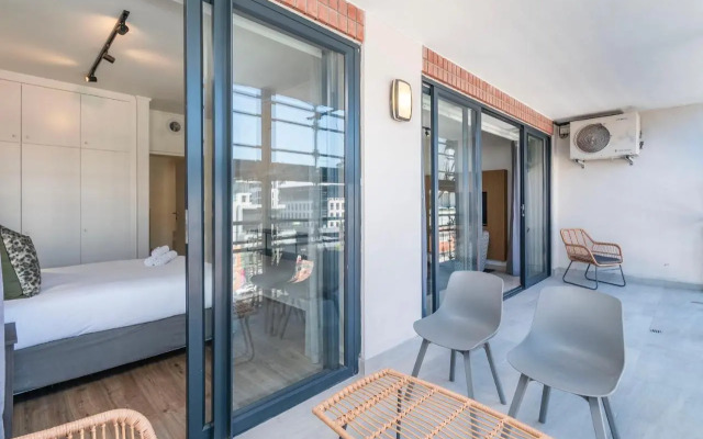 Xenia Aparthotel by Totalstay