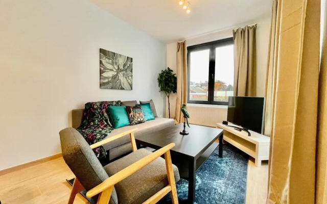 Luxury 2BR 2BA Near Fashion District by Oneluxstay