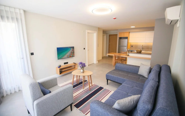 Krem Marin Suits Otel