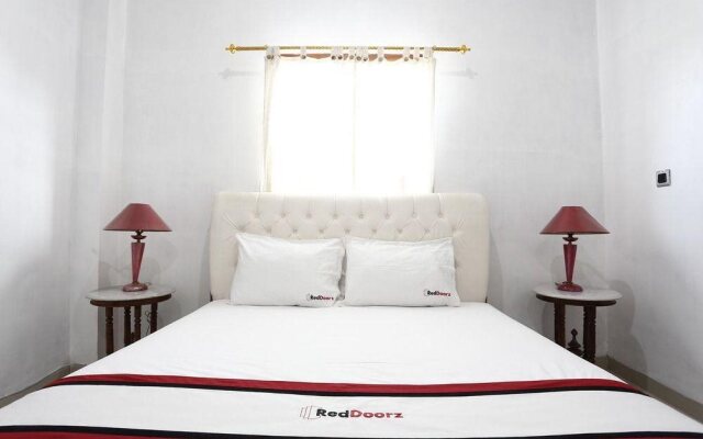 Cassa Mia Guest House by RedDoorz Plus