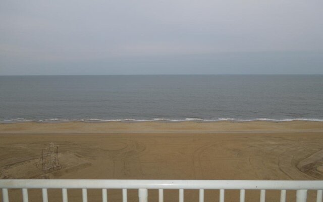 Sun and Sand Resort Oceanfront Suites