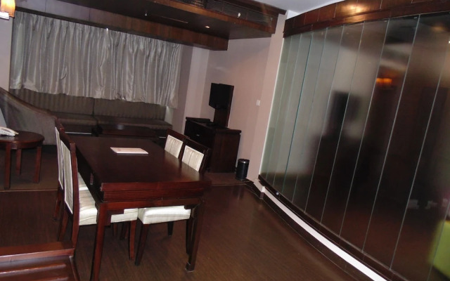 Hotel Saurabh Candy By Peppermint