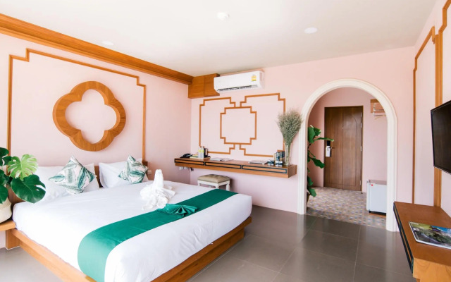 The Pineapple Hotel