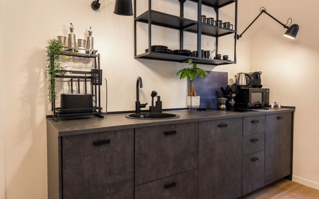 Salutati Apartments by MMega