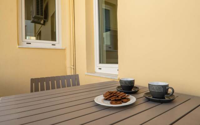Rhoe Seaside Apartments