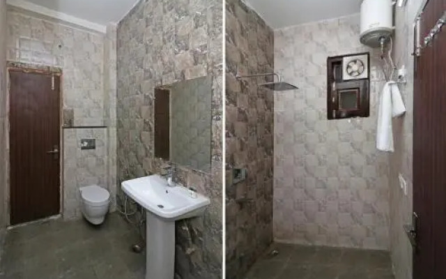 Hotel Lotus Inn by OYO Rooms