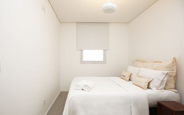 Tabas by Blueground Arinda