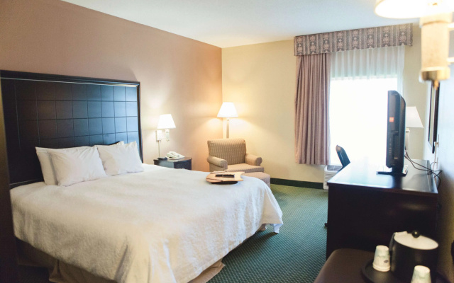 Hampton Inn Bloomington West