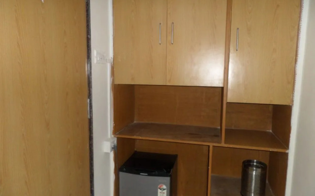 Rajasthani Rajwadi Hotel & Restaurant