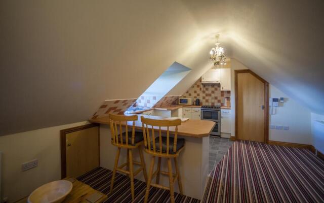 Lyde Cross Coach House