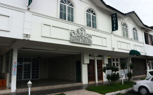 Hotel Zamburger Taman Perling