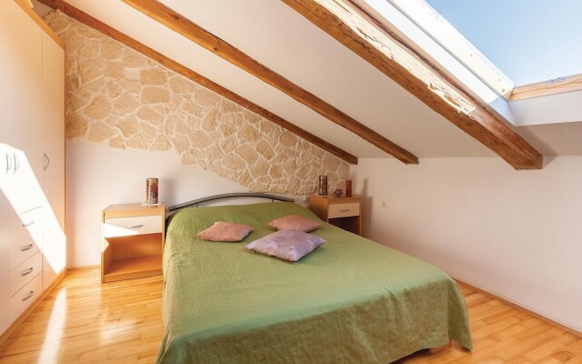 Nice Apartment in Fazana With 2 Bedrooms