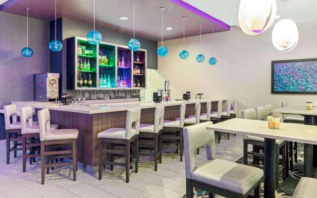 La Quinta Inn & Suites by Wyndham McAllen La Plaza Mall