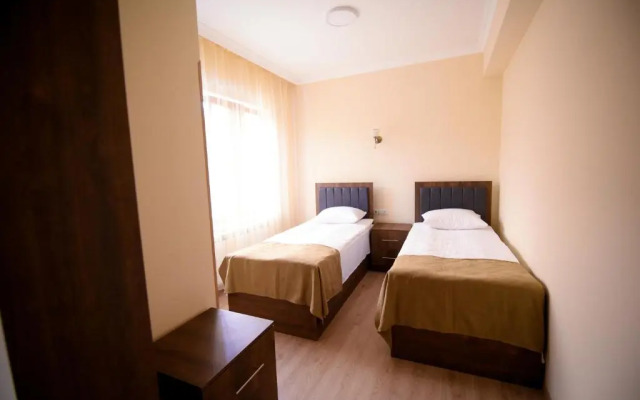 Royal Palace Hotel