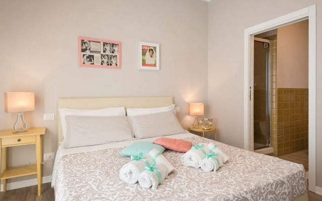 B & B La Cornice - Gina Room With Bathroom and Private Terrace