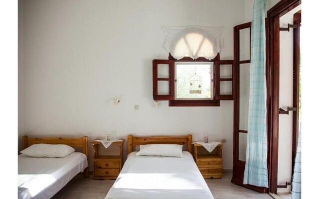 Areti Orfeas Apartment 3