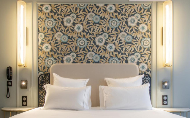 ELSA, Hôtel Paris