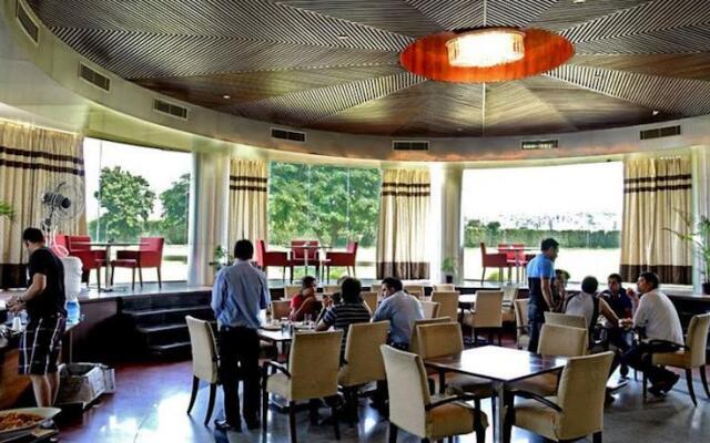 The Awesome Farms & Resorts