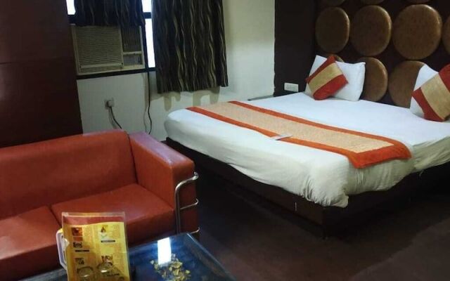 Hotel Saya Deluxe New Delhi Railway Station by ADB Rooms