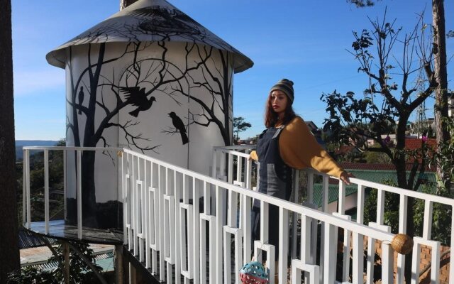 Birds Nest HomeStay