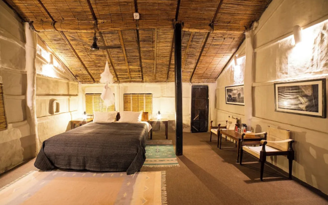 Tiger Tops Tharu Lodge