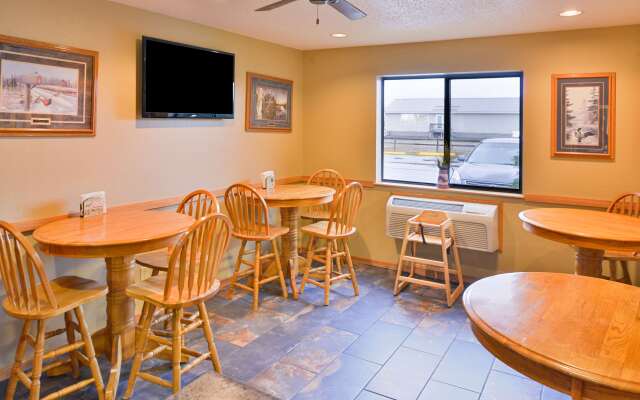 Americas Best Value Inn & Suites International Falls
