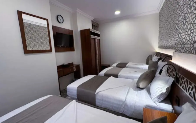 Golden Baron Hotel