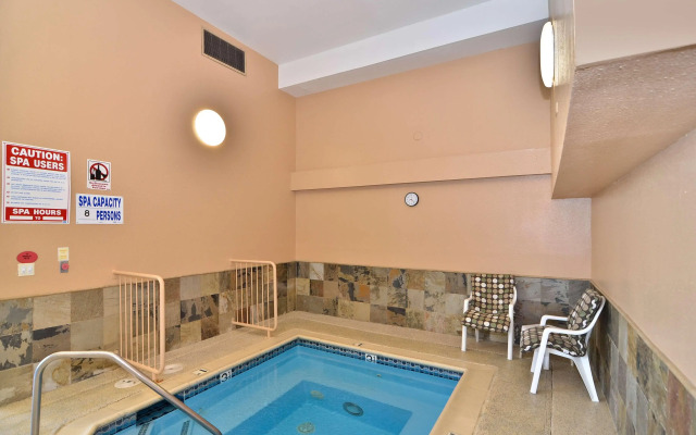 Empieria High Sierra Hotel