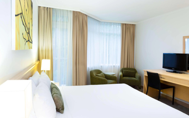 Mirage Hotel Newport