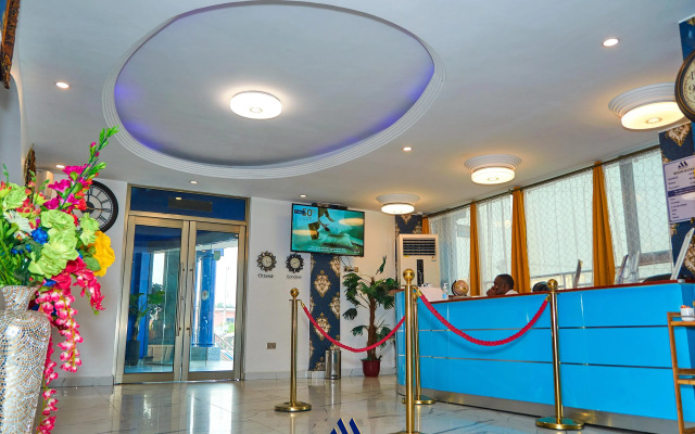 Marriot Metropolitan Hotel