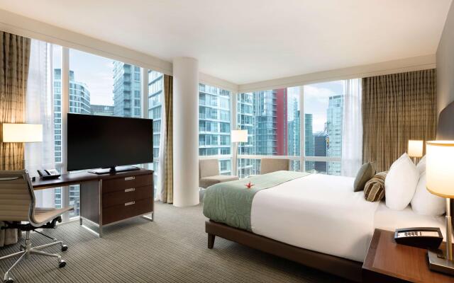 Coast Coal Harbour Vancouver Hotel by APA