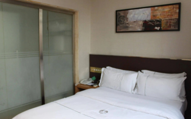Yingshang Hotel Huangpu Branch