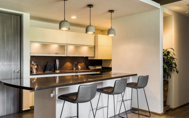 Chic PH Haven with rooftop By Tasman