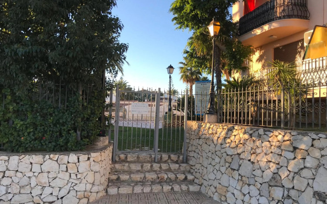 Estudio en Dénia con piscina y wifi privada, a 100 m del mar