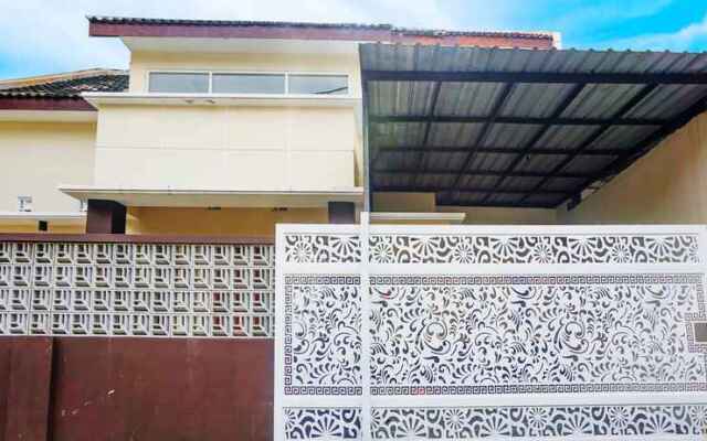 SPOT ON 91615 Arumba Guest House Syariah