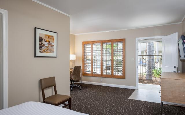Holiday Inn Express & Suites La Jolla – Windansea Beach by IHG