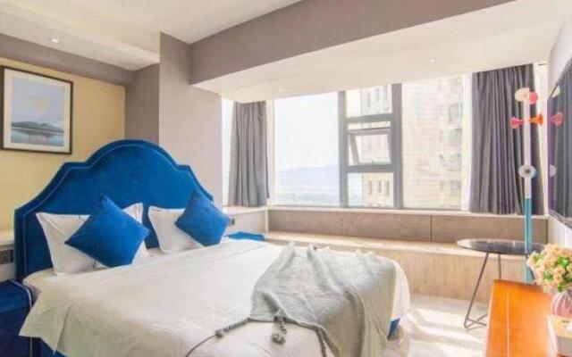 Xiangjiang Xiaozhu Hotel (Changsha Wuyi Plaza)