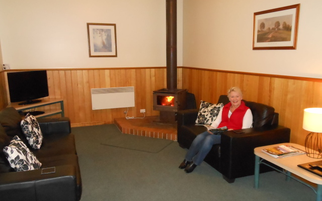 Grampians View Cottages and Units – Guest Rooms – Halls Gap