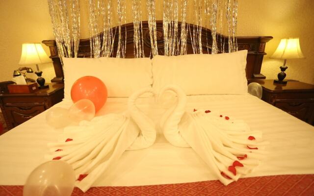 Dong Duong Hotel