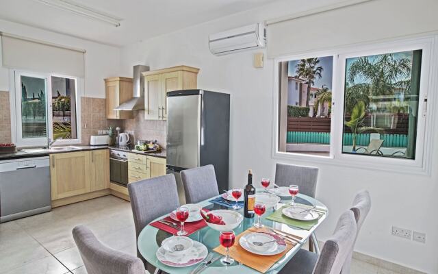 Protaras Holiday Villa Me25