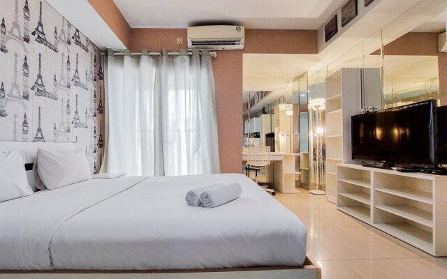 Cozy And Minimalist Studio Room Paramount Skyline Apartment