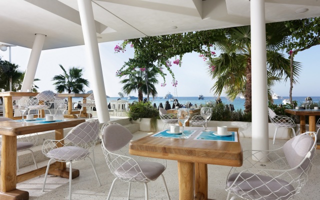 Mykonos Palace Beach Hotel