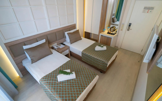 Kleopatra Life Hotel & SPA