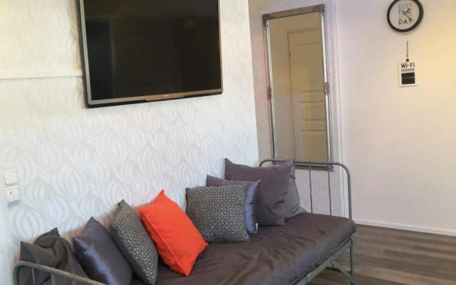 Hungerborg City Home