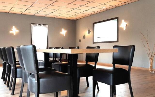 LOGIS Les Dineux Village