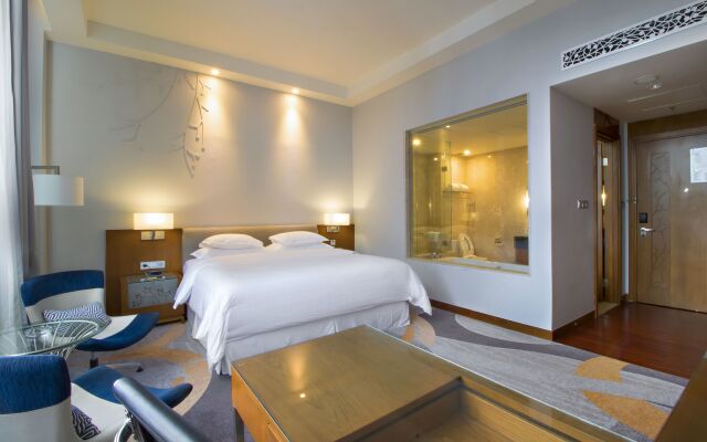 Four Points by Sheraton Manado