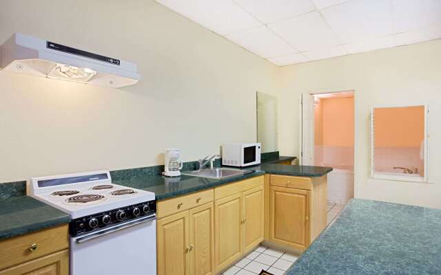 Bristol Parkway Inn