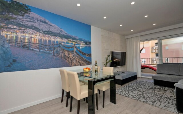 Awesome Apartment in Makarska With Wifi and 1 Bedrooms