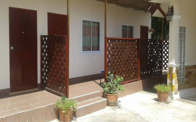 Sara Boutique Pool Resort