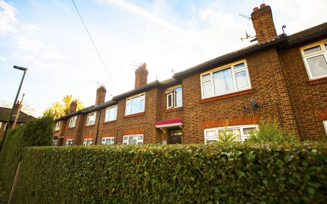 Stunning Central Richmond with garden